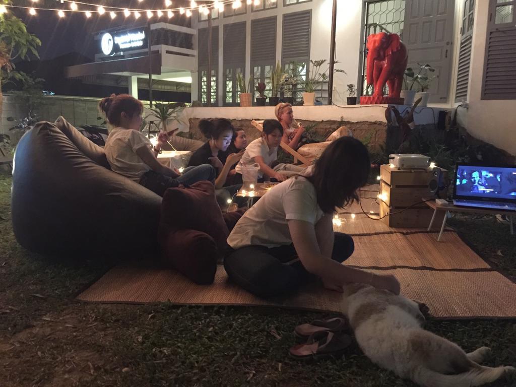 Squirrel Hostel Chiang Mai Exterior photo